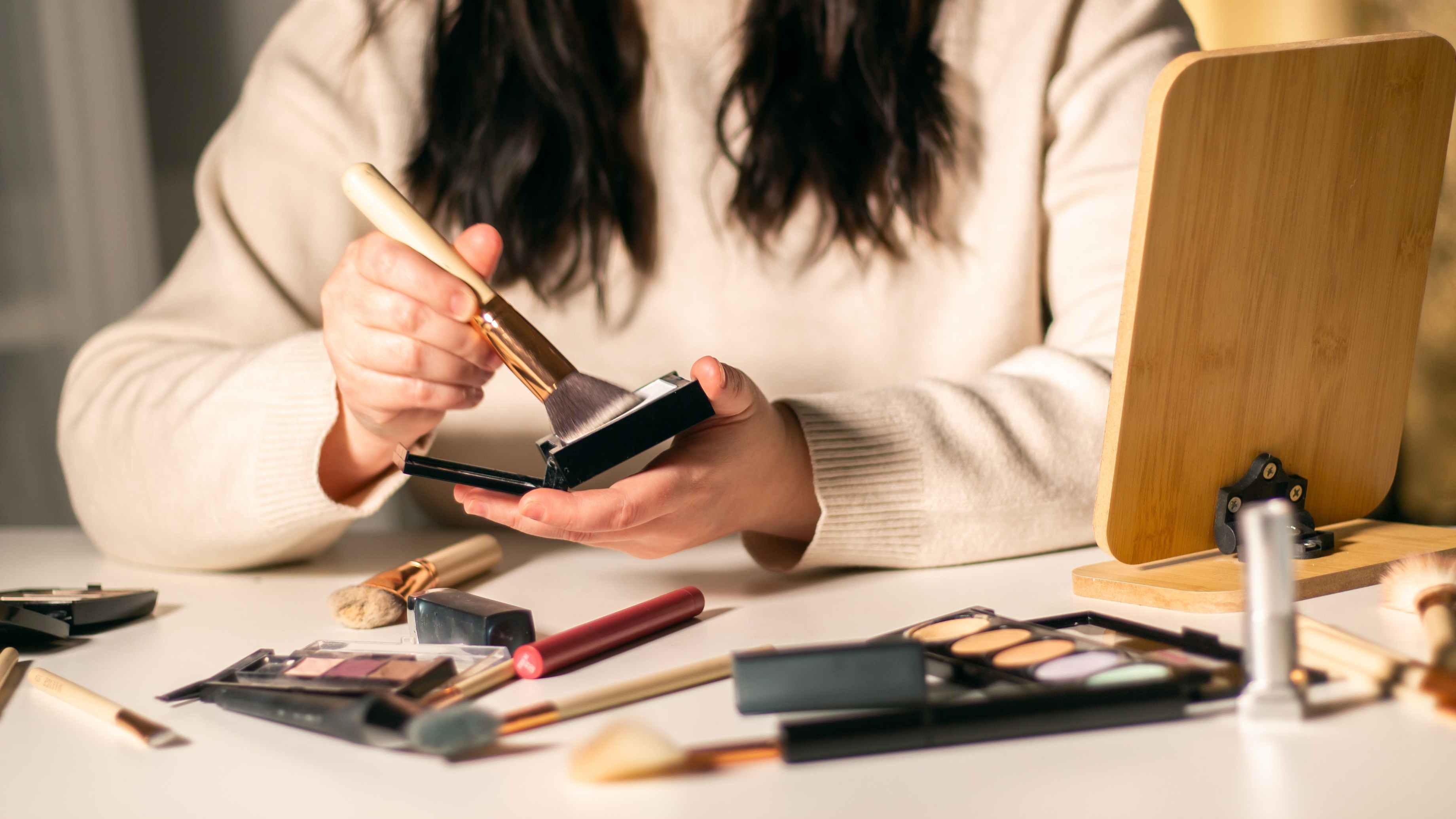 Makeup Steps Based on Skin Type: Oily, Dry, Combo, Sensitive
