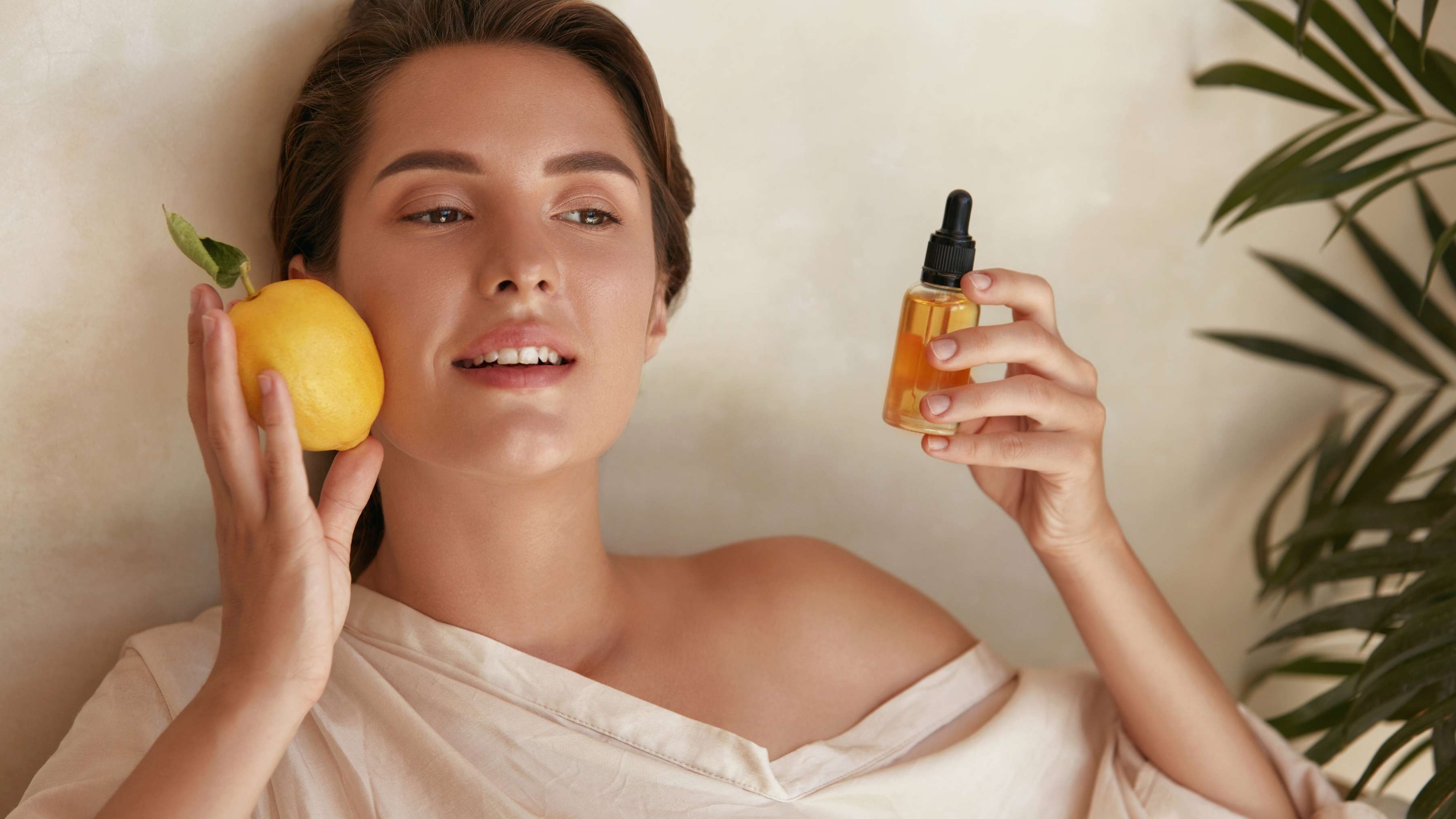 Vitamin-C-serum-skin-benefits