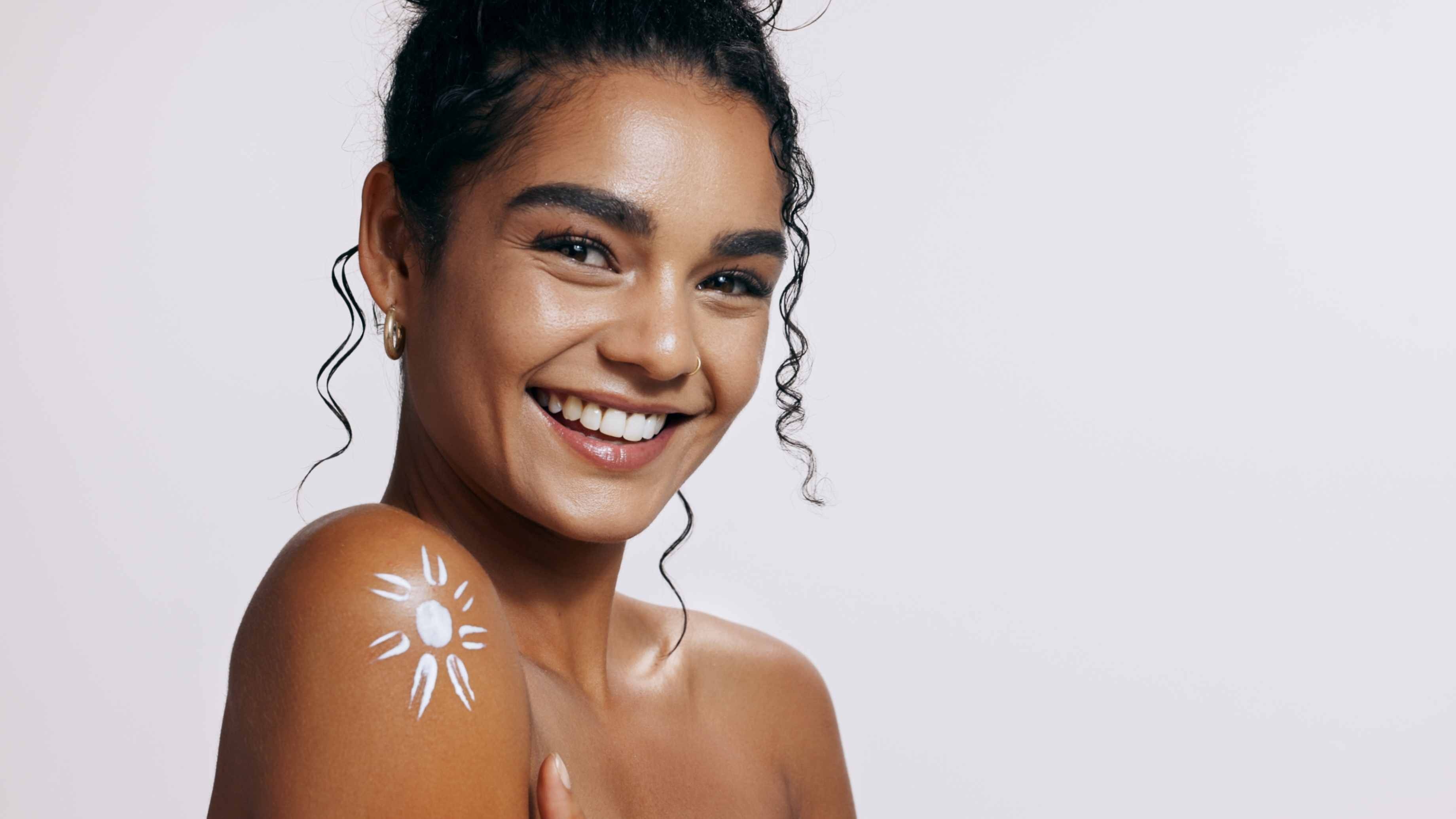 What Is Non-Comedogenic Sunscreen and Why It Works for Oily, Sensitive Skin