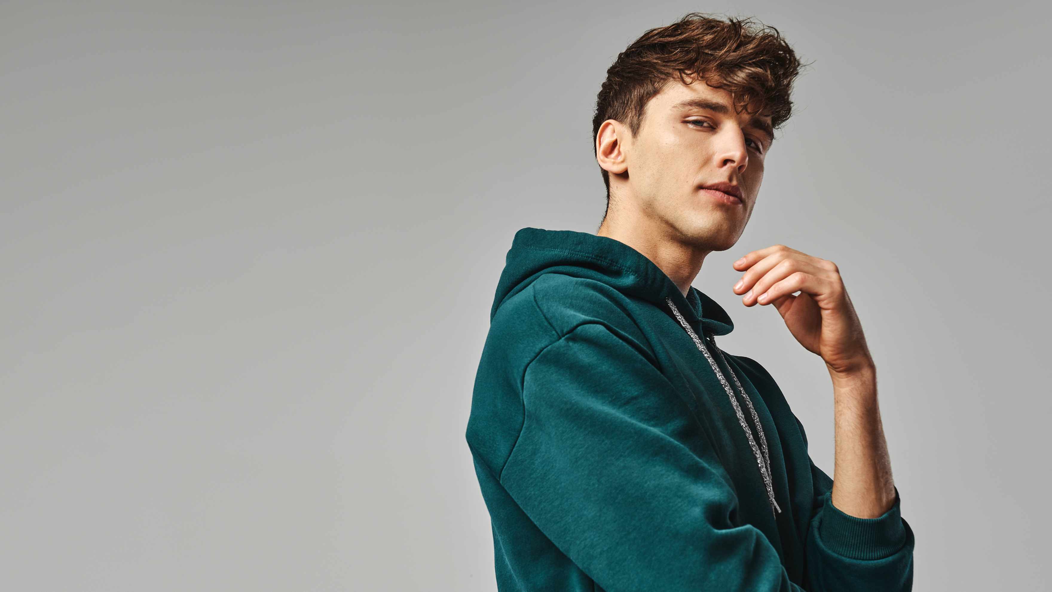 What Makes Wavy Hair Unique?