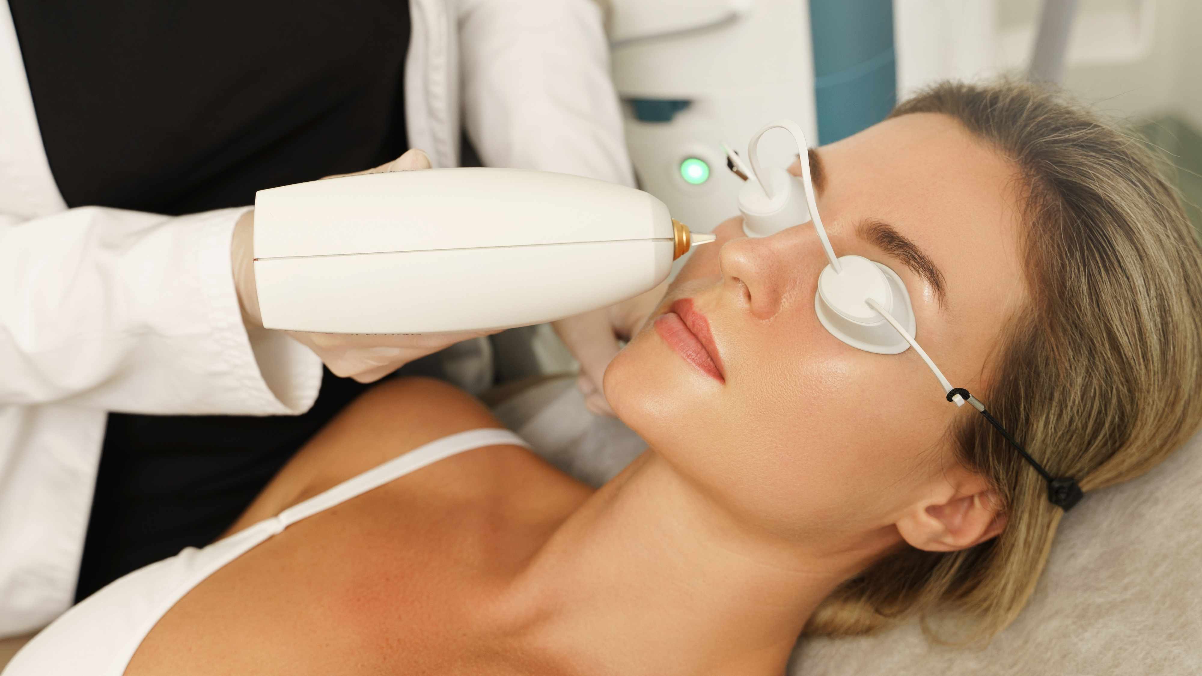 Intense Pulsed Light (IPL)