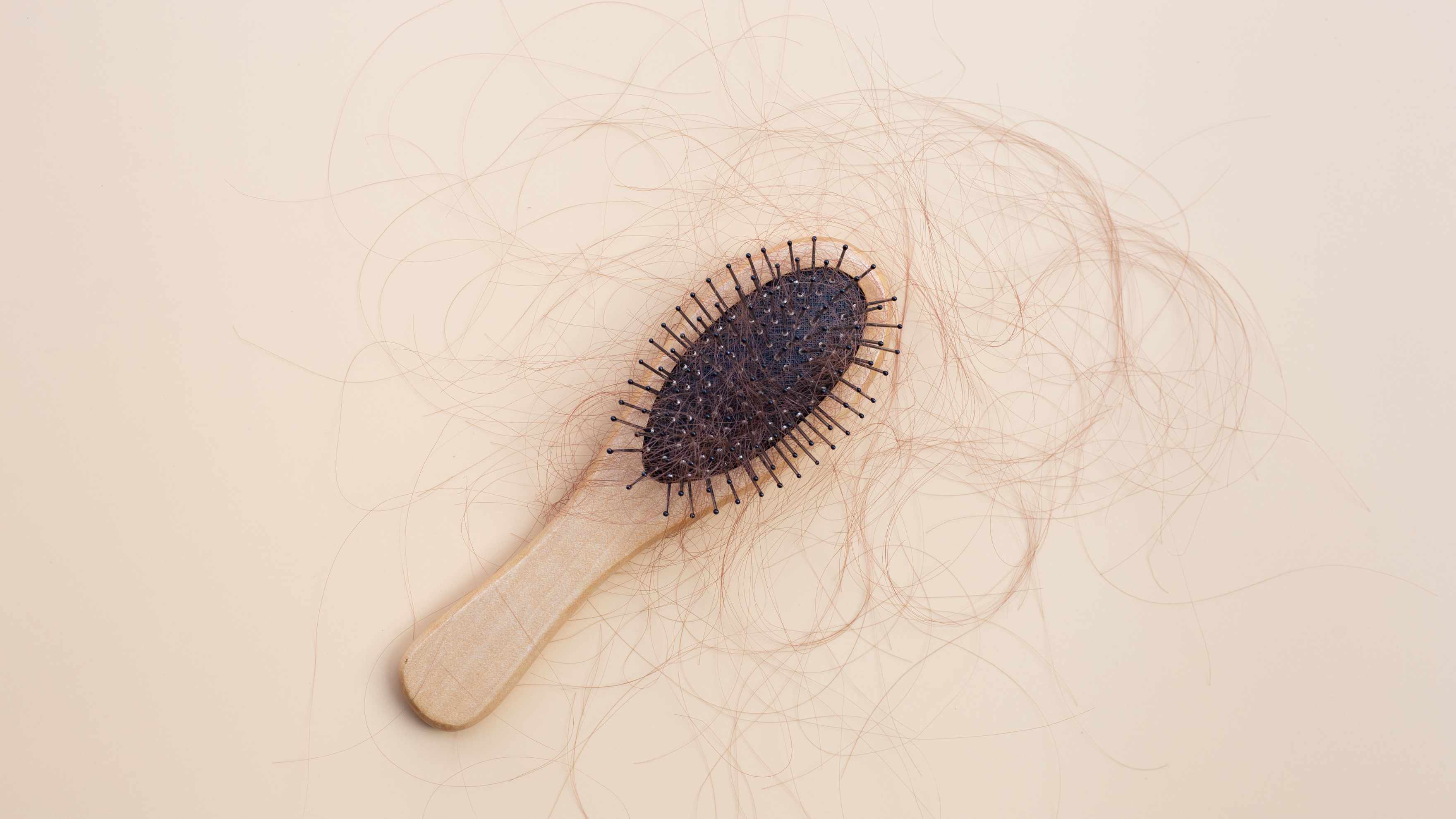Fights hair fall