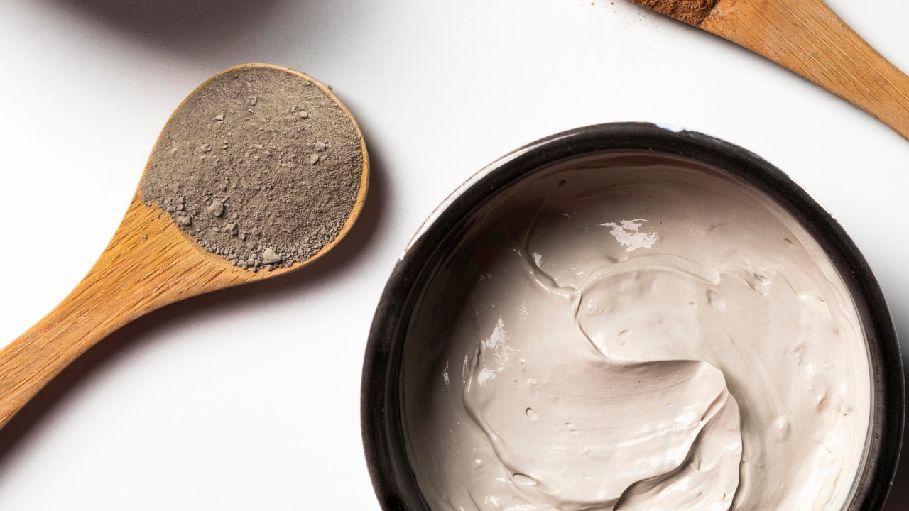 Clay Face Pack for Detoxifying & Clear Skin