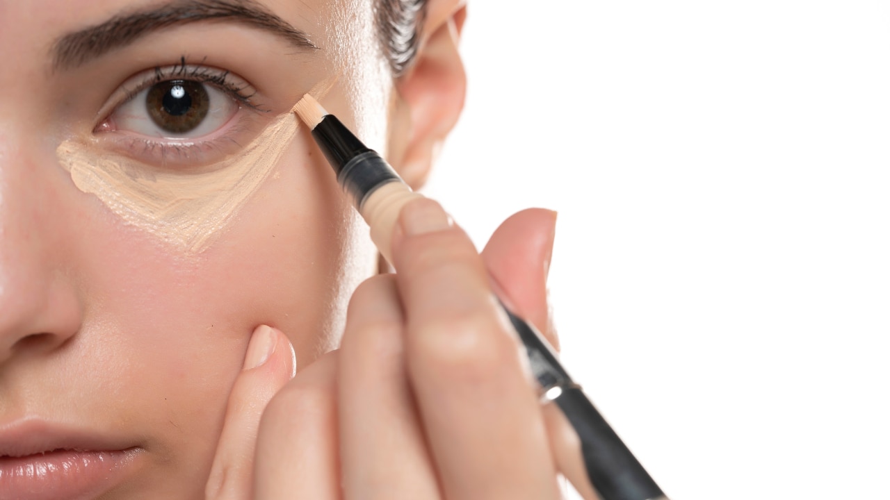 Concealer – Cover Blemishes & Brighten Under-Eyes