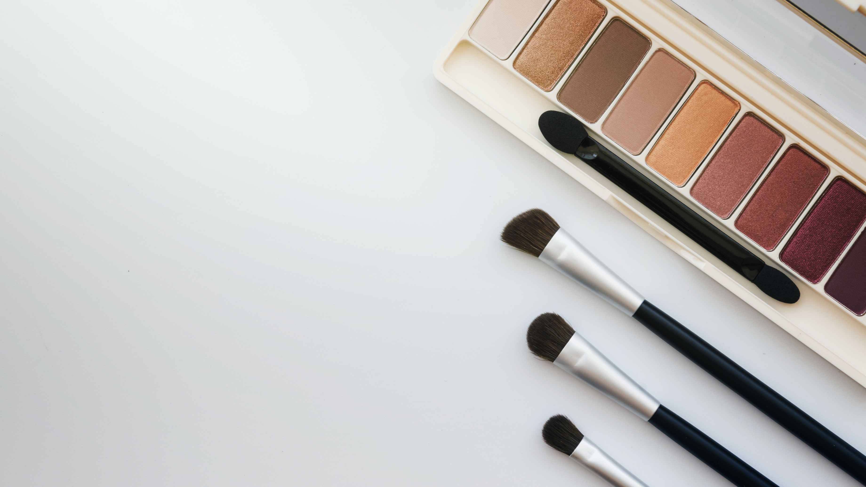 Essential Tools & Brushes