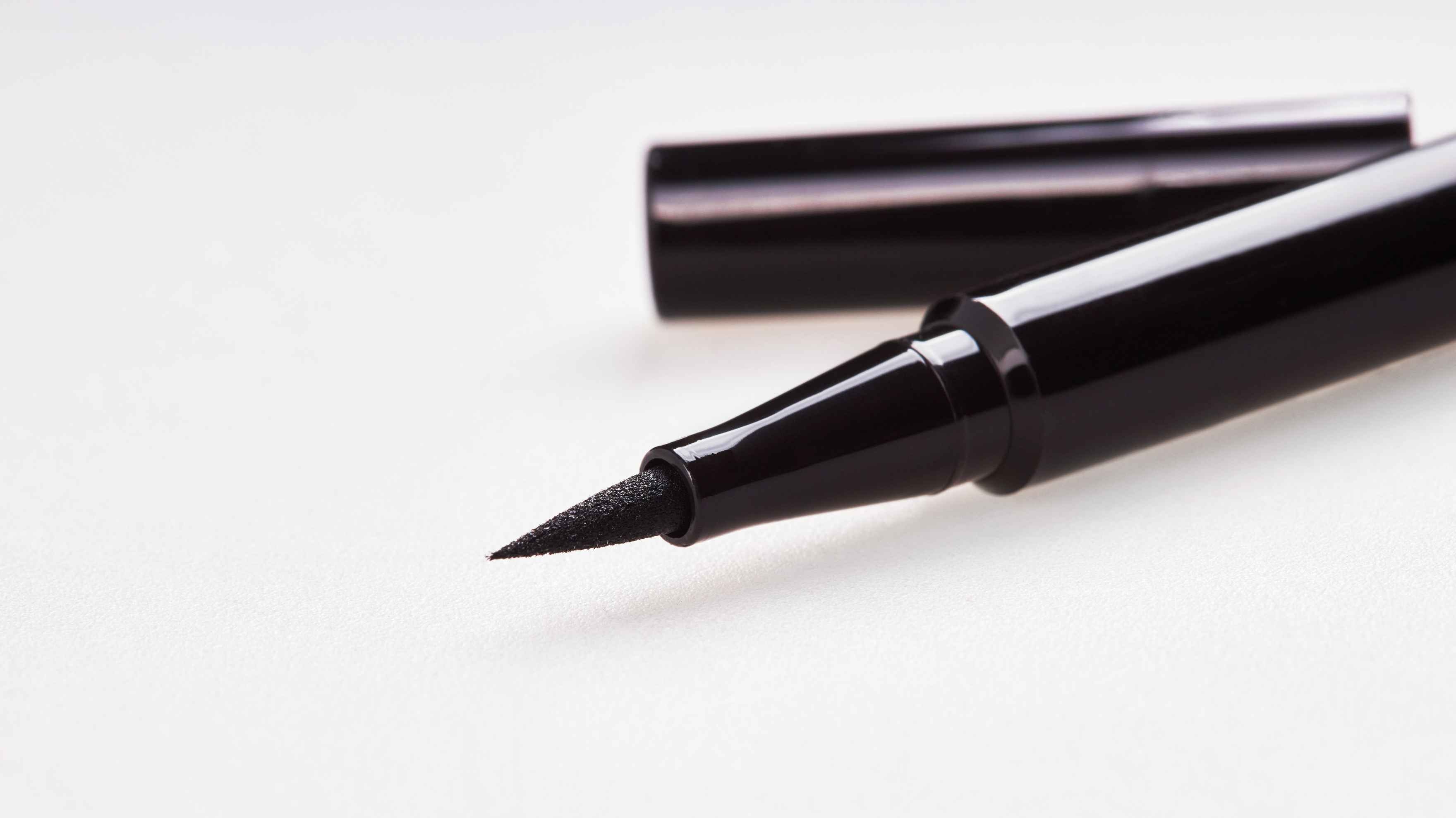 Felt-Tip Eyeliner Pen