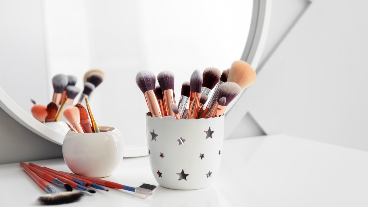 How to Store Brushes for Longer Life