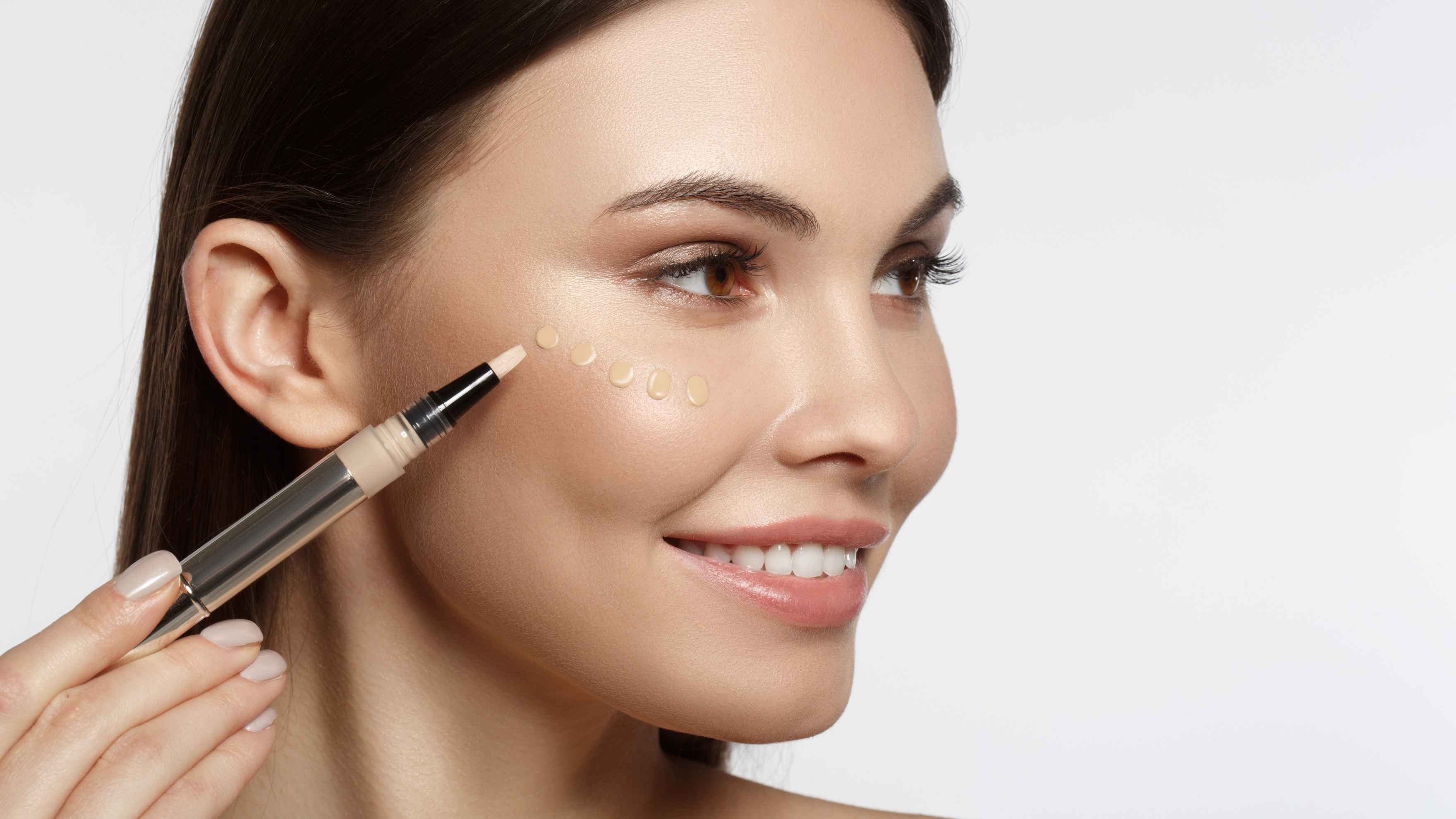 Concealer Application Tips Based on  Skin Type and Tone