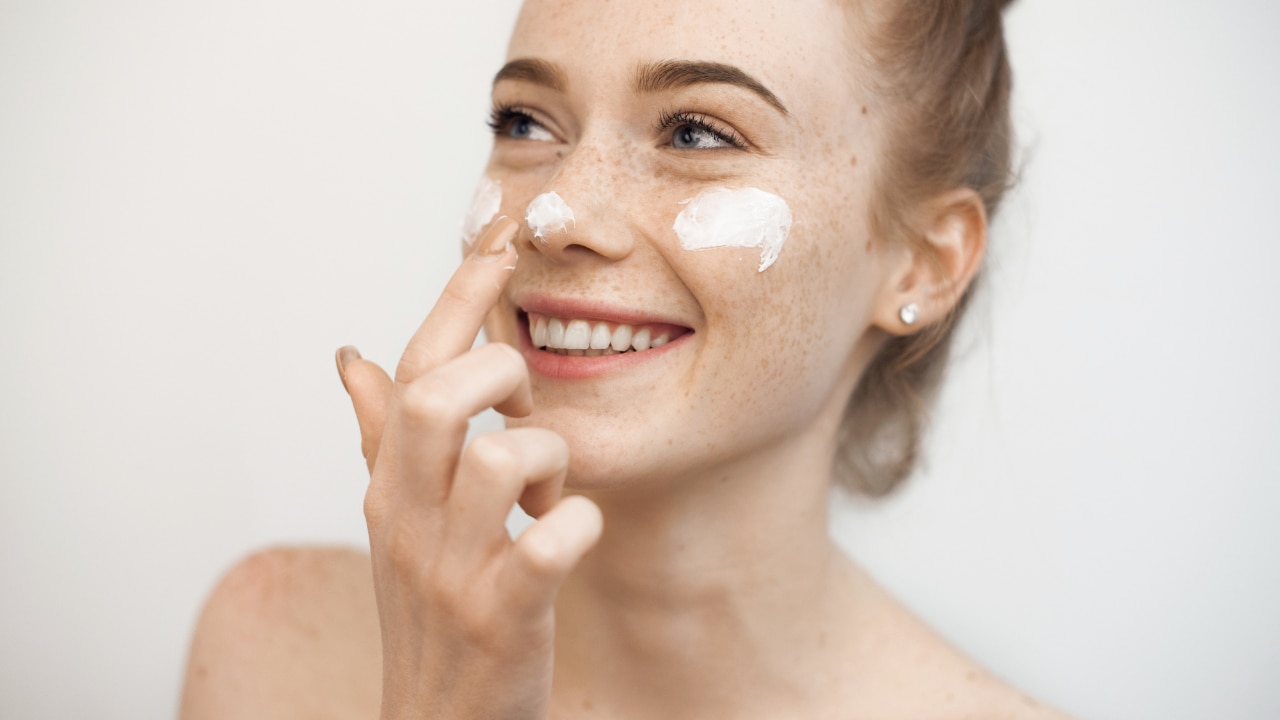 Moisturize & Repair the Skin Barrier