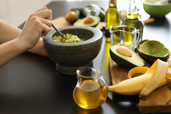 Lemon juice, honey and methi hair mask for dandruff Lemon juice, honey and methi hair mask for dandruff