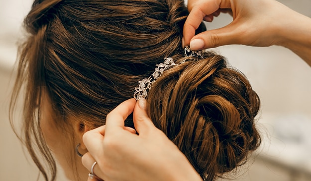 6 gorgeous party hairstyles that will make heads turn!