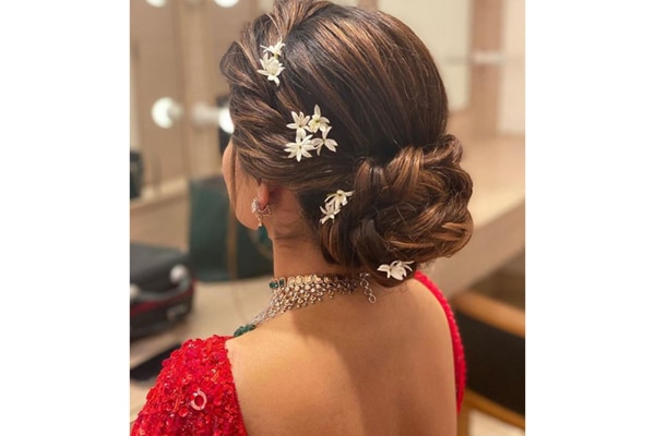 8 stunning bun bridal hairstyles for weddings