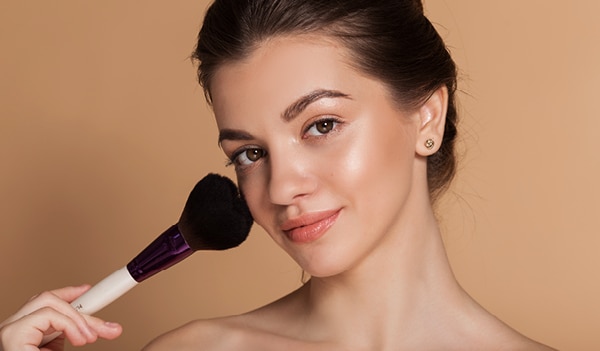  Does cream blush cause acne? We investigate 