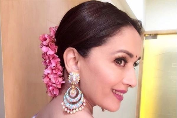 Gajra%20hair%20inspo Gajra%20hair%20inspo