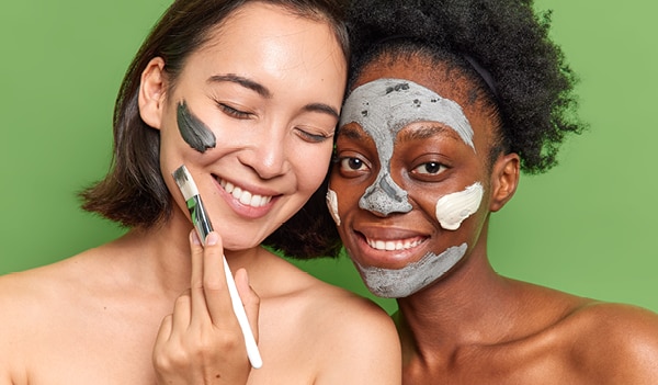 How to spot treat with clay masks to get rid of acne