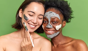 How to spot treat with clay masks to get rid of acne