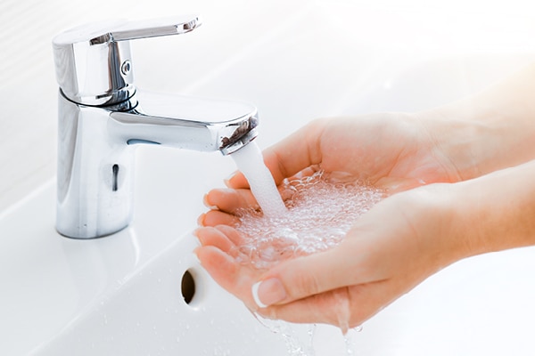 Don’t forget to use a hand cream Don’t forget to use a hand cream