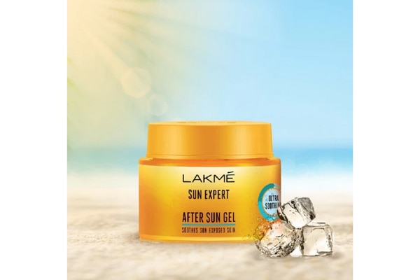 6. Lakmé Absolute Argan Oil Radiance Oil-In-Crème 6. Lakmé Absolute Argan Oil Radiance Oil-In-Crème