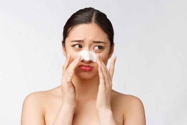 Can Using Salicylic Acid For Blackheads Damage The Skin?