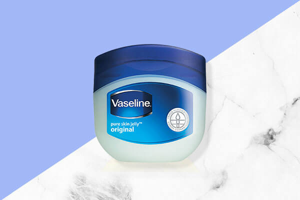 Vaseline original pure skin jelly to treat razor burn