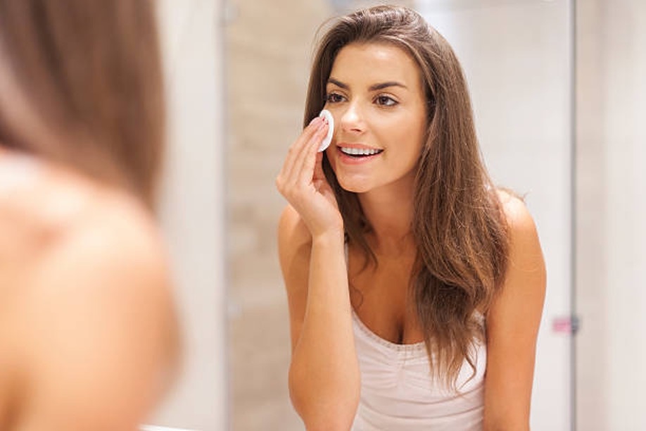 FAQs about How to Remove Makeup