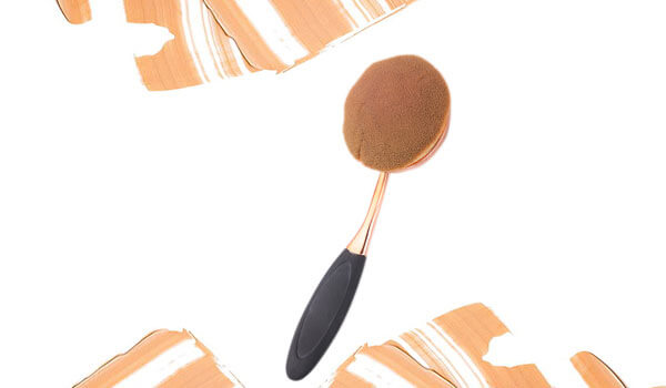 BB Trend Alert—Oval Makeup Brushes