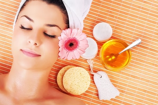 Amazing Honey Face Pack Benefits for Skincare: Top 5