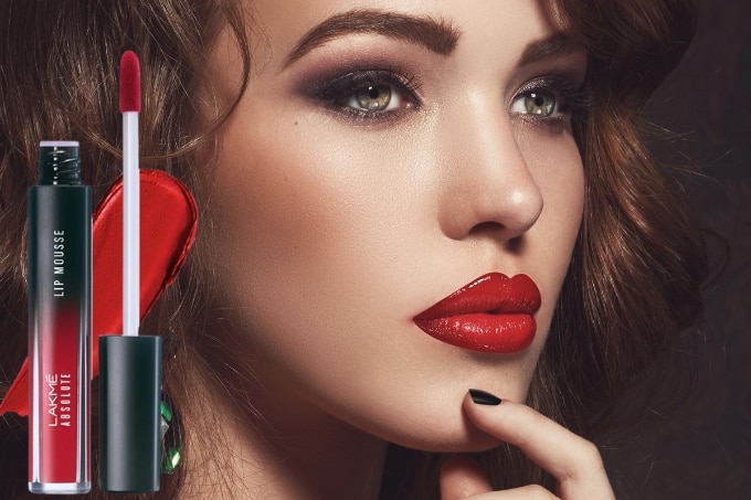 5. The Return of Gloss: Lustrous Lips Make a Comeback