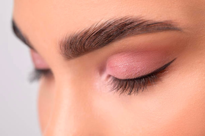 Microblading Look with Makeup Microblading Look with Makeup