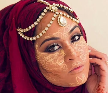 Henna Contouring