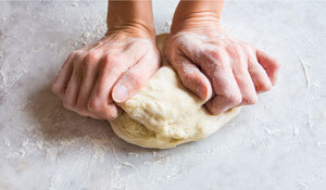 HOW GLUTEN AFFECTS YOUR SKIN