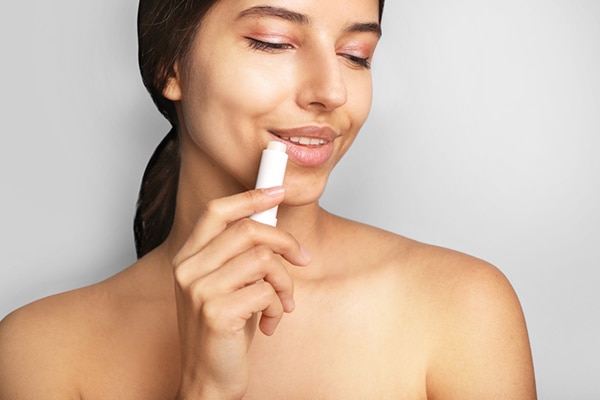 FAQs related to lighten dark lips FAQs related to lighten dark lips