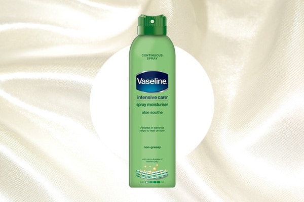 Vaseline Intensive Care Aloe Soothe Spray Moisturiser