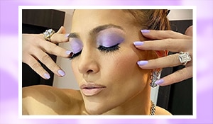 Jennifer Lopez matches her nails to her lid colour and it’s the coolest thing we’ve seen on the internet today