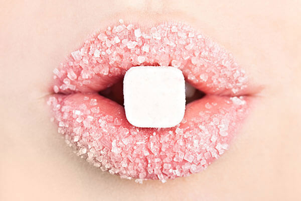 natural sugar to lighten dark lips at home