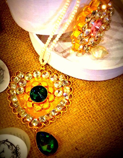 accessorise accessorise