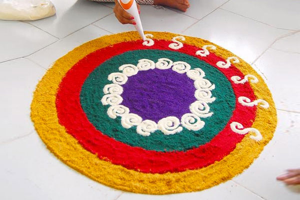 Hack 5: Float your rangolis