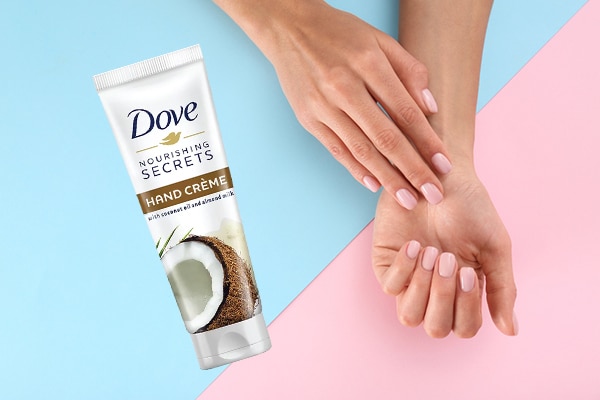 It helps heal damaged skin and prevent peeling It helps heal damaged skin and prevent peeling